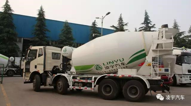 梦之城轻量化系列搅拌车