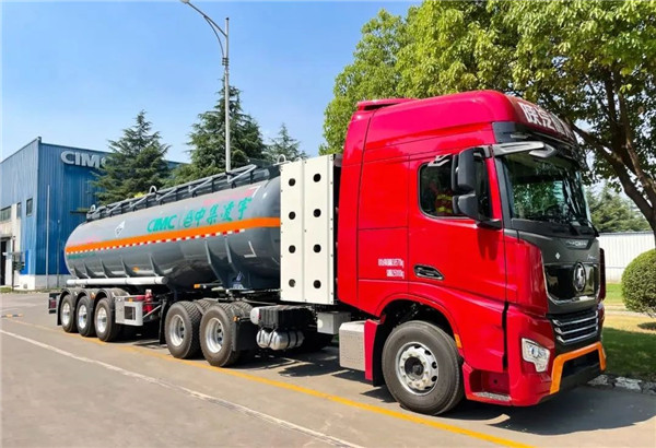 梦之城CNG侵蚀品液罐车