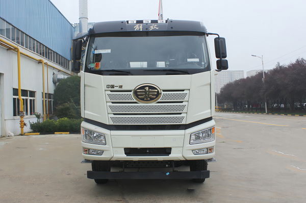 解放梦之城混动搅拌车