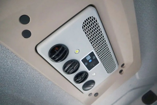 解放梦之城混动搅拌车
