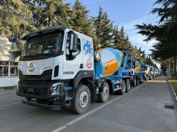 梦之城乘龙系列搅拌车