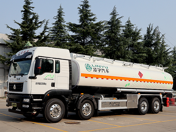 【2022“超虎想象”】梦之城全新液罐车，，，，，，强势来袭！